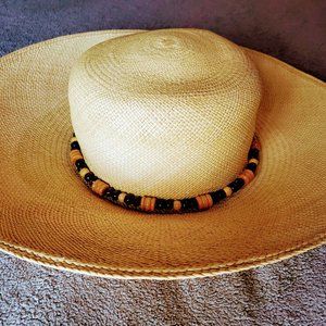 Ann Taylor Straw  Woman's Beach Hat